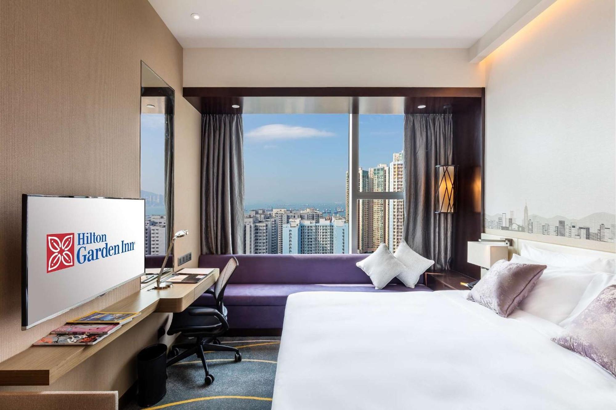 Hilton Garden Inn Hong Kong Mongkok Exterior photo
